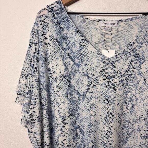 CALVIN KLEIN WOMEN PLUS SIZE 3X BLUE SNAKESKIN PRINT SHORT SLEEVE BLOUSE NWT - Picture 8 of 8